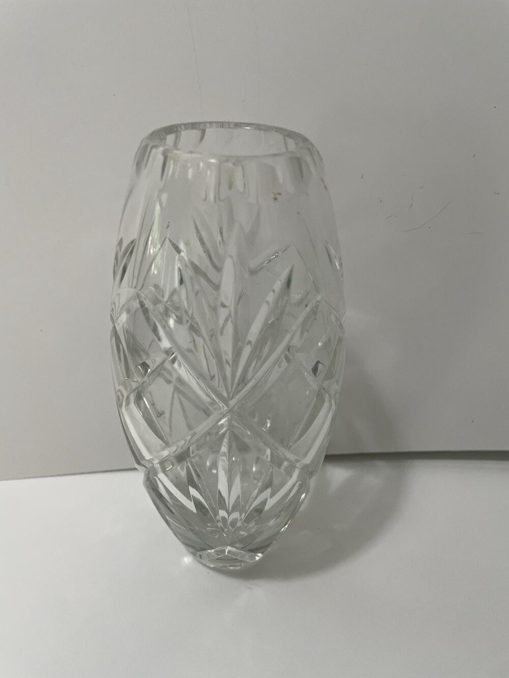 Vintage Hand Cut Lead Crystal Vase 24% PbO Diamond Fan Criss Cross Pattern